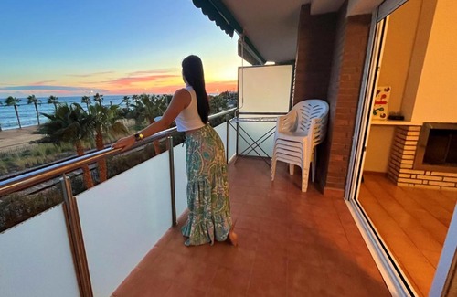 Pineda de Mar Apartment | Apartamento con vistas al mar y piscina