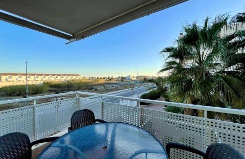 Playa de Almarda Apartment | Apartamento con vistas al mar piscina padel