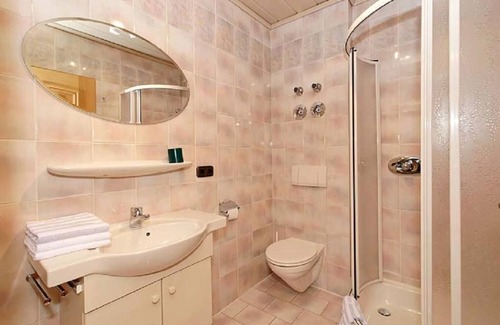 Spiegelau Apartment | Apartamento con Sala de Estar y Sala de Estar