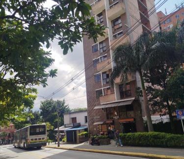 Medellin Apartment | Apartamento en Belén