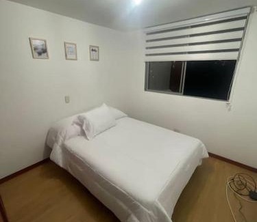 Castropol Apartment | Apartamento en el poblado con vista ala ciudad