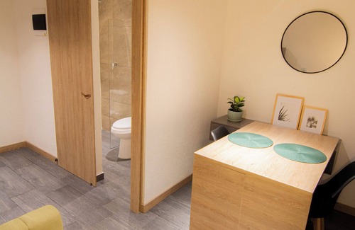 Suramericana Hotel | Apartamento en Laureles con Vista a la Ciudad
