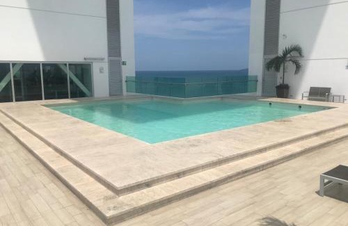 Ferrocarrilera Apartment | Apartamento en torre M con vista al mar