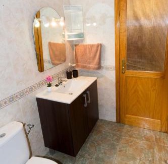 Vecindario Apartment | Apartamento Faycan