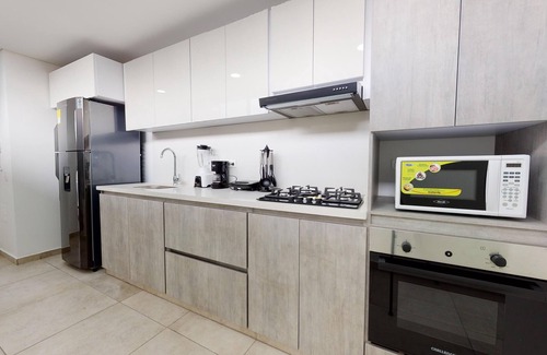 Calle 100 Apartment | Apartamento Iluminado y Cómodo con Vista de la Ciudad