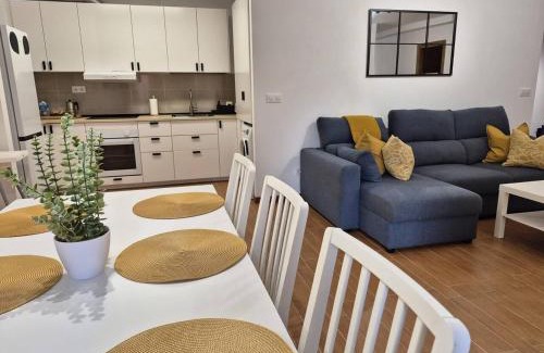 Malpica de Bergantinos Apartment | Apartamento la Última Orilla - Mar y Garaje