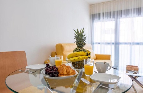 Cruz de Humilladero House | Apartamento La Estación Málaga by Ruralidays