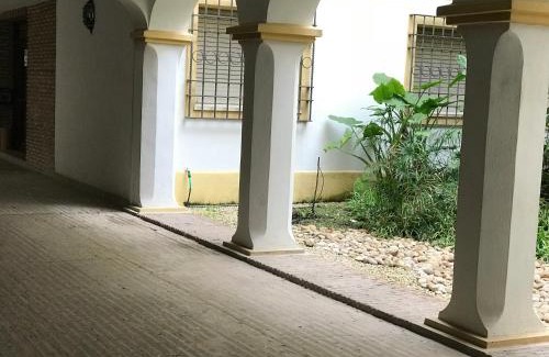 San Miguel-Capuchinos Apartment | Apartamento las doblas , parking gratis