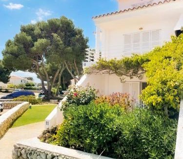 Port d'Addaia Apartment | Apartamento Lia en Port Addaia, piscina y barbacoa, perfecto para vacaciones