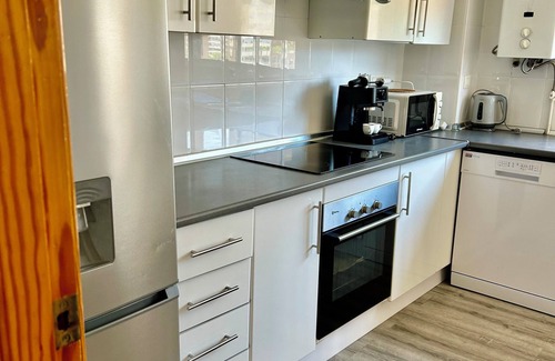 Coveta Fuma Apartment | Apartamento Luminoso, Ideal Para Familias con Piscina y Parking