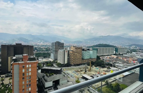 Perpetuo Socorro Apartment | Apartamento Medellín, Sauna, Turco, Piscina, Gym, Cancha de Futbol