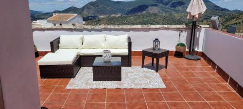 Zahara de la Sierra Apartment | Apartamento Mirador en la Plaza de Zahara