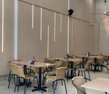 Palmira Apartment | Apartamento para máx 5 personas, habitación privada con cama doble , habitación abierta con camarote y sofá cama, comodo, bonito, central, bien ubicado, en el centro de palmira