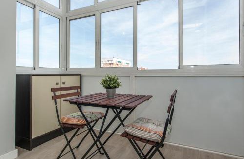 Almenara Apartment | Apartamento Plaza de Castilla II - Urbano con Estilo y Funcional