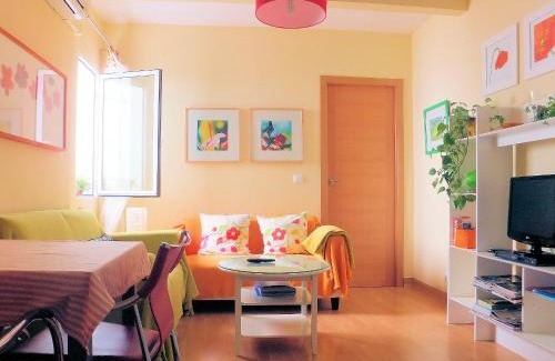 San Bartolome Apartment | Apartamento Verde, tranquilo, 2 D, Parking Opcional