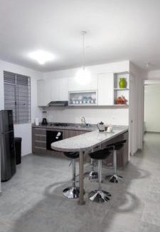 Girardot Apartment | Apartamento vista a la montaña