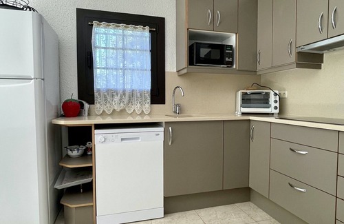 L'Estartit Apartment | APARTAMENTO VOLENDAM - GROUND FLOOR WITH PRIVATE POOL