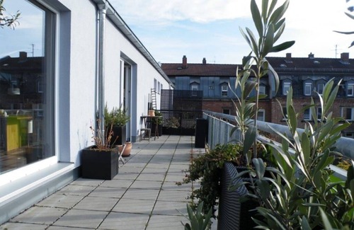 Altstadt-Nord Apartment | Apartes City Apartment with balcony. Direct city center location at the DOM & old town!