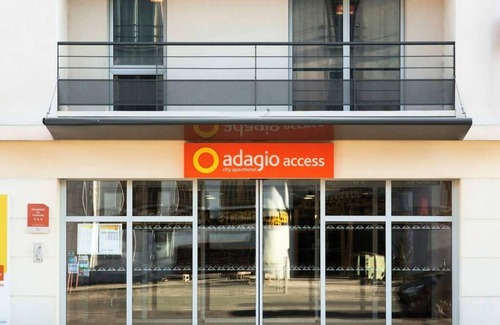 Poitiers Apartment | Aparthotel Adagio Access Poitiers* - Studio 2 People Garden View