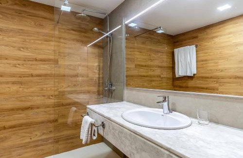 El Putget i Farro Apartment | Aparthotel Bertrán