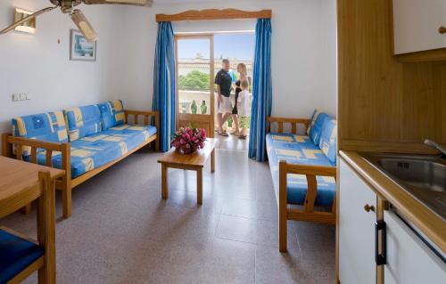 Cala Bona Apartment | Aparthotel Caprice Isabel