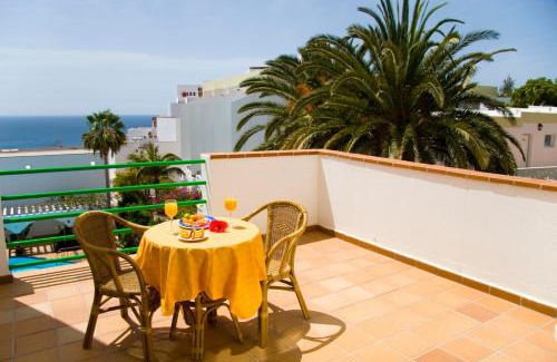 Esquinzo Apartment | Aparthotel Esquinzo Y Monte Del Mar