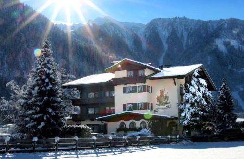 Mayrhofen Apartment | Aparthotel Landhaus St. Joseph (Indoor Pool)