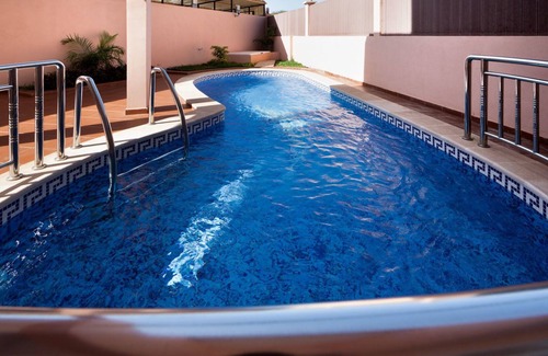 Benfica House | ApartHotel Luar