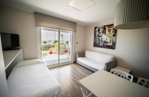Castelldefels Apartment | Aparthotel Solifemar