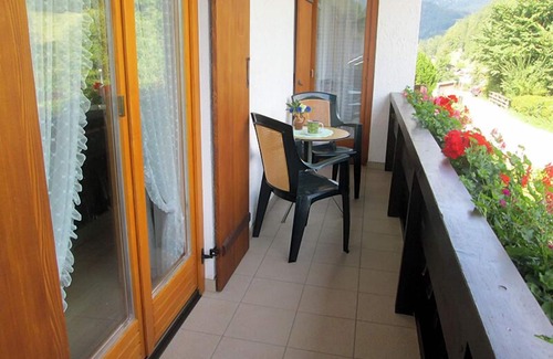 Ramsau Apartment | Apartment no. 2, 1-2 persons, 39 sqm, shower/WC, balcony, TV, 1 bedroom, non-smoking