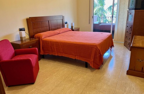Sant Carles de la Rapita Apartment | Apartment Sant Carles de la Ràpita, 3 bedrooms, 6 persons