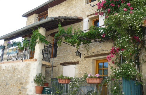Le Chaffaut-Saint-Jurson Apartment | apartment/flat - Le Chaffaut