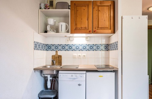 Montgellafrey Apartment | Apartment 'Bds1 37 4/5 Sleeps' with Mountain View, Balcony and Wi-Fi