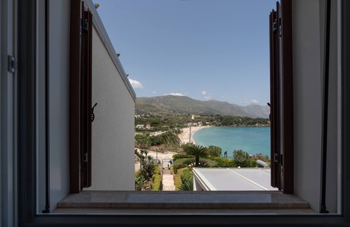 Scopello Apartment | Apartment 'Casa Verde' with Sea View, Terrace & Wi-Fi