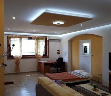 Bezjaki Apartment | APARTMAN ROSEMARY