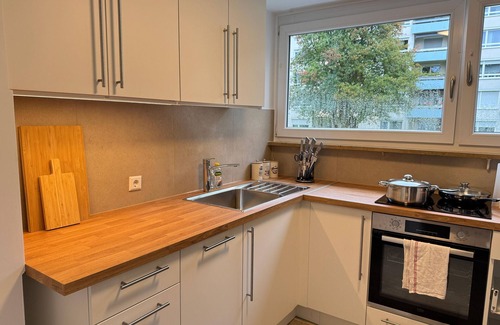Heidenheim an der Brenz Apartment | Apartment 'Geschäftsreisetraum' with Private Terrace and Wi-Fi