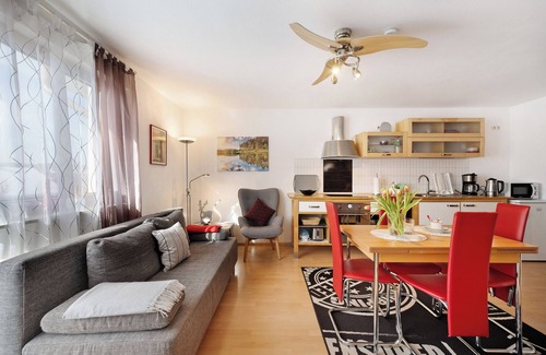 Schonach im Schwarzwald Apartment | Apartment 'Alexander' with Shared Terrace, Balcony and Wi-Fi