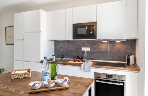 San Bartolome Apartment | Apartment 'Casa Majina' with Volcano View, Terrace & Wi-Fi