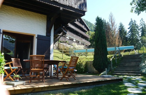 Saint-Gervais-les-Bains Apartment | Apartment 4 to 8 pers, 2 bedrooms, terrace, swimming pool, 800 m cable car