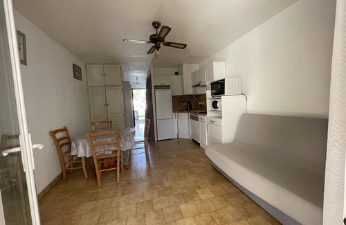 Saintes-Maries-de-la-Mer Apartment | Apartment with yard and parking in Saintes Maries de la mer nearest beach