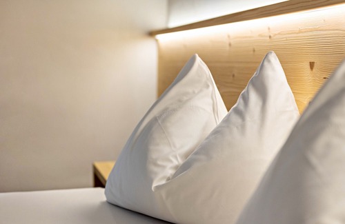 San Giovanni Apartment | Apartment "Residence Griesfeld 45" with Mountain View, Shared Pool & Wi-Fi