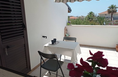 Santa Maria del Focallo Apartment | Apartment Mirto 300 meters from the beach of Santa Maria del Focallo