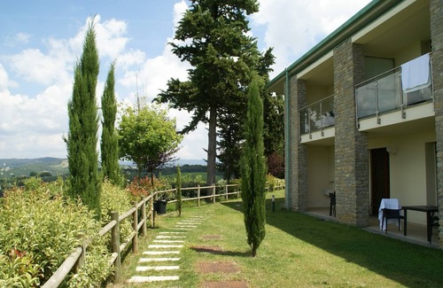 Barberino Tavarnelle Apartment | Apartment in Chianti with Shared Pool