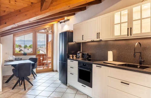 Garmisch-Partenkirchen Apartment | Apartment "Alpblick Zugspitze" with Mountain View, Balconies & Wi-Fi