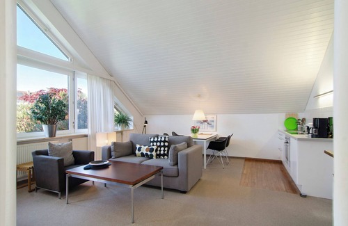 Immenstaad am Bodensee Apartment | Apartment 'Studio, 1-Zimmer-Fewo' with Shared Garden, Balcony and Wi-Fi