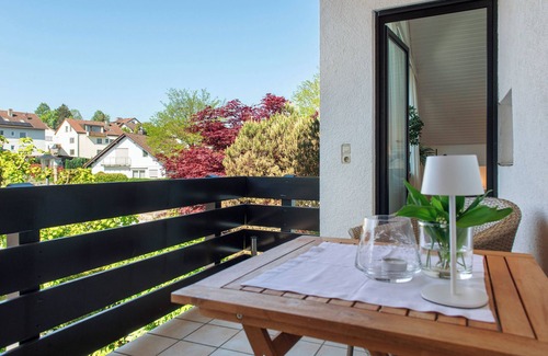 Immenstaad am Bodensee Apartment | Apartment 'Studio, 1-Zimmer-Fewo' with Shared Garden, Balcony and Wi-Fi