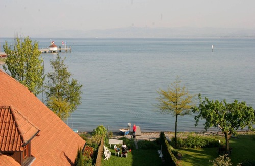 Immenstaad am Bodensee Apartment | Apartment 'Typ B 25' with Lake View, Shared Garden and Wi-Fi