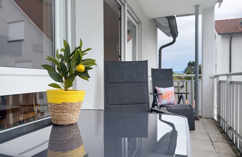 Kressbronn Apartment | Apartment 'Karma' with Mountain View, Balcony and Wi-Fi