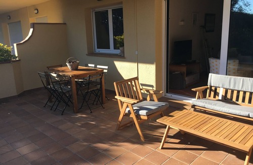 Calella de Palafrugell Apartment | Apartment with terrace & garden 10 mins walk from the beach