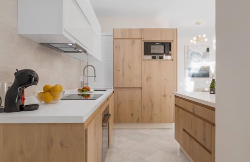 Puerto Banus Apartment | Apartment in Playas del Duque for 6 people | Casa Córdoba 111